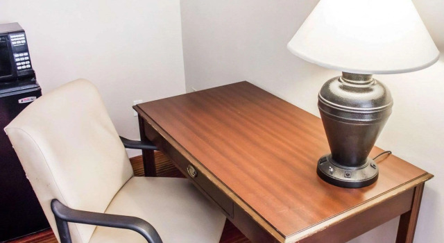 Двухместный номер Standard Rodeway Inn Huntington Station - Melville