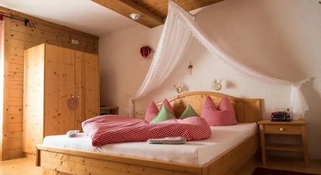 Biobauernhof Vilshof, Prenota Hotel Hotel a Tirolo con parcheggio, Parcheggio
