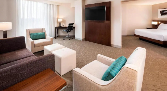 Номер Executive Delta Hotels by Marriott Minneapolis Northeast