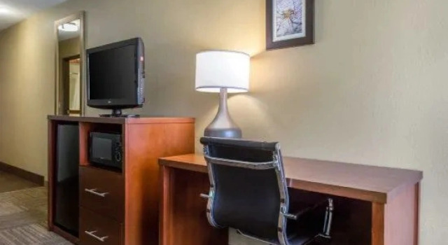 Люкс Comfort Inn Collinsville near St Louis