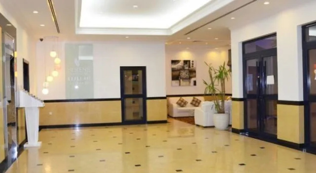 Serene Landmark Tower - Al Fateh (Juffair), Забронировать Отель Бизнес-отели Манамы, рядом с Juffair Mall, 4* 5*
