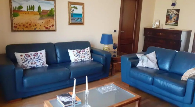 A casa di Sabina, appartamento a Castelbuono, Book Apartment Hotels in Sicily with Parking, Parking