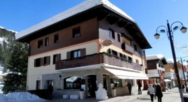 Alberti Casa Maturi, Забронировать Отель Пинцоло Мадонна-ди-Кампильо