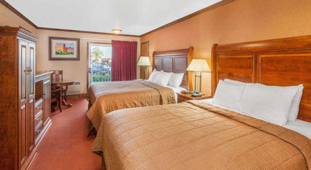 Ramada by Wyndham Mackinaw City Waterfront, Забронировать Отель Отели Макино-Сити с бассейном, рядом с Mackinaw City Trailhead, Бассейн