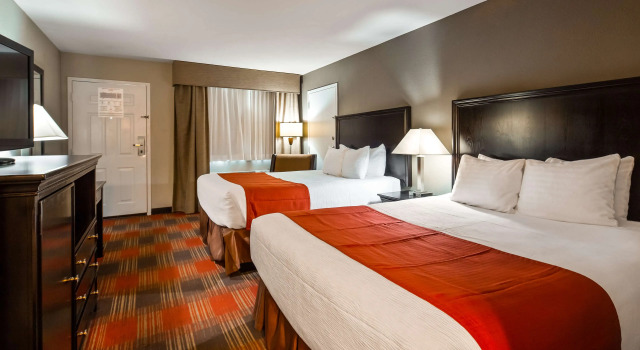 Четырёхместный номер Standard Best Western Willows Inn