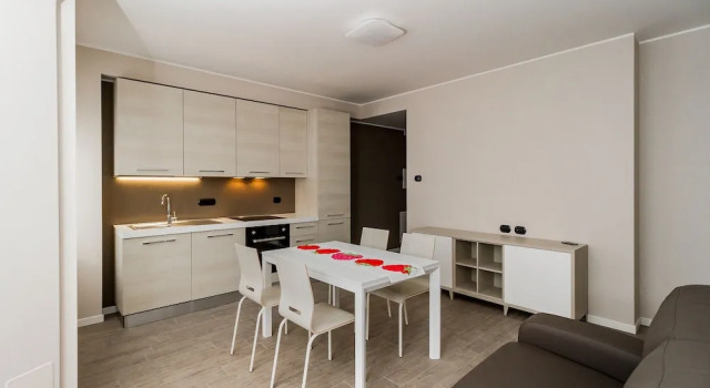 Студия Lake Como Apartments