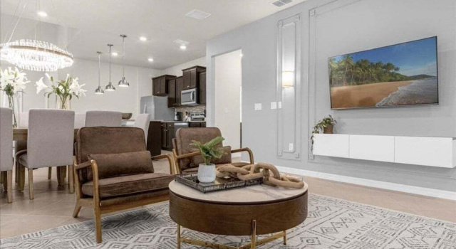 7 Bedroomss/ Windsor Cay Home, Buchen Sie Ferienhaus Hotels in Four Corners mit Pool, Schwimmbad