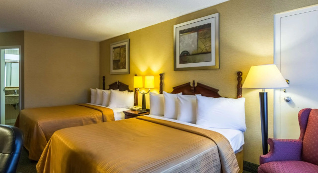 Четырёхместный номер Standard Quality Inn Manassas