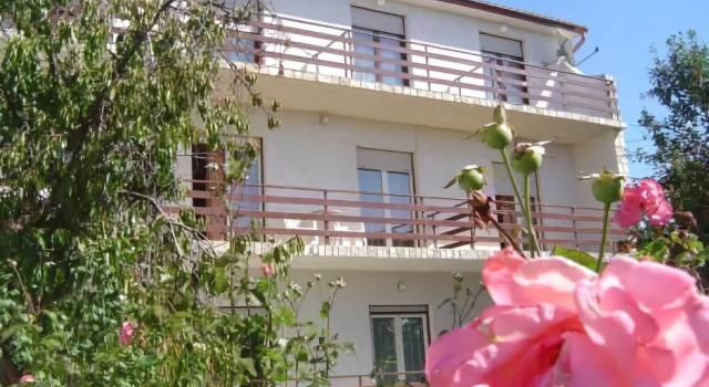 Apartment Milada, Prenota Appartamento Hotel a Isole Quarnerine con parcheggio, Parcheggio
