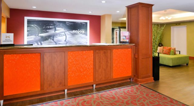 Hampton Inn Martinsburg, Rezerwuj Hotel Martinsburg Zachodnia Wirginia