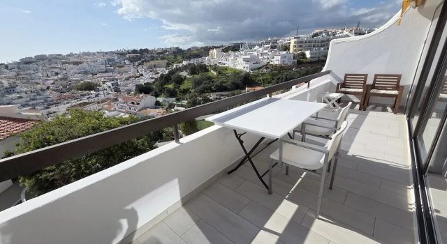 Апартаменты Amazing Sea View Albufeira Center Pool 8 min to Beach