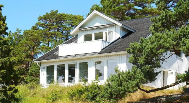 Коттедж 4 Star Holiday Home in Stromstad