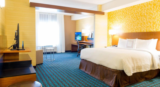 Fairfield Inn & Suites by Marriott Dickson, 予約 ホテル ディクソン テネシー州