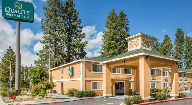 Quality Inn & Suites Weed - Mount Shasta, 予約 ホテル ウィード マウント・シャスタ