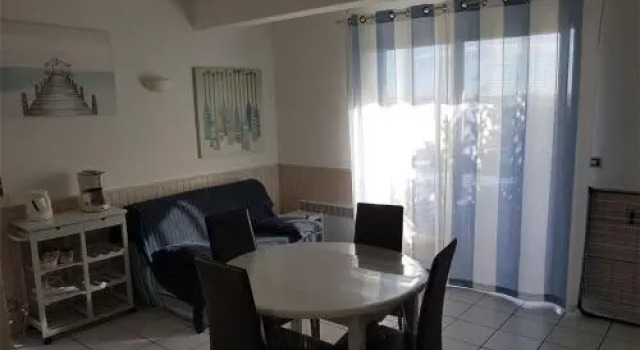 Apartment Lucie, Book Lejlighed Hoteller i Corbières med parkering, Parkering