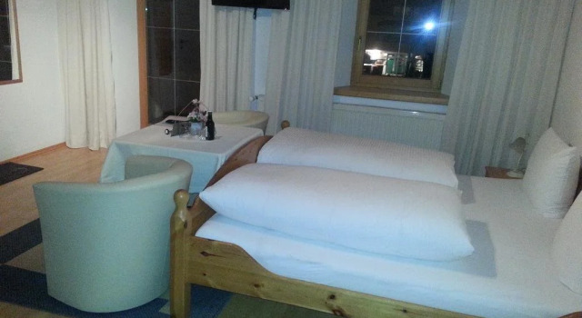 Landgasthof Dorfstadl, Забронировать Отель Отели Тироля 3 звезды, 3*