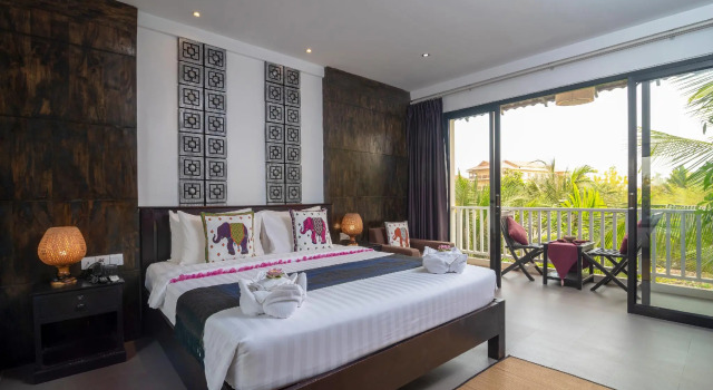 Двухместный номер Deluxe с видом на бассейн Angkor Land House