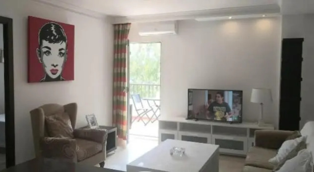 Apartamento en la milla de oro, a 100m de la playa, Забронировать Апартаменты/квартира Отели Марбелья с бассейном, рядом с Художественный музей Ralli, Бассейн