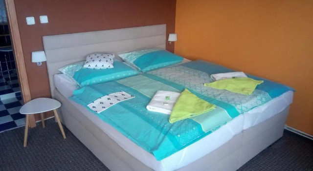 Полулюкс Three Apartment