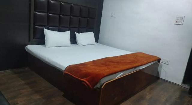 Hotel Silver Inn Srinagar