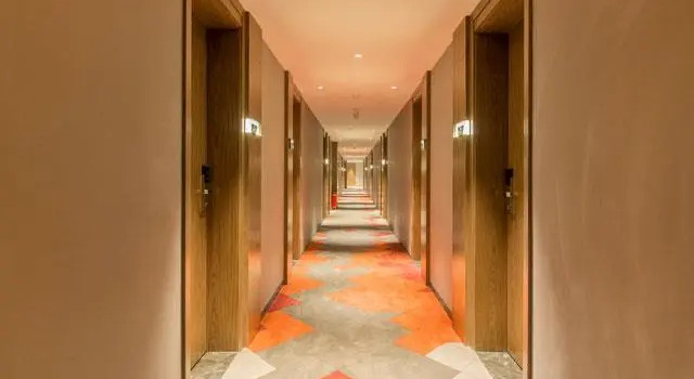 Borrman Hotel Xiaogan Bus Station, Prenota Hotel Xiaogan Hubei