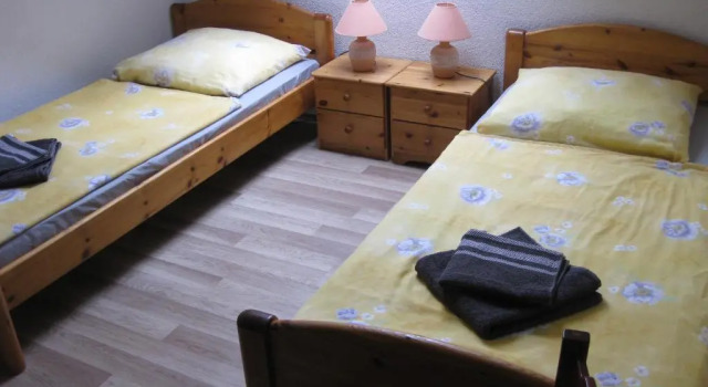 Апартаменты с 2 комнатами Rent a Scooter Vendégház