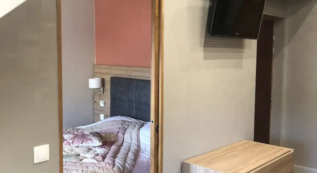 Апартаменты Comfort Logis Hôtel & Appartements Le Florence