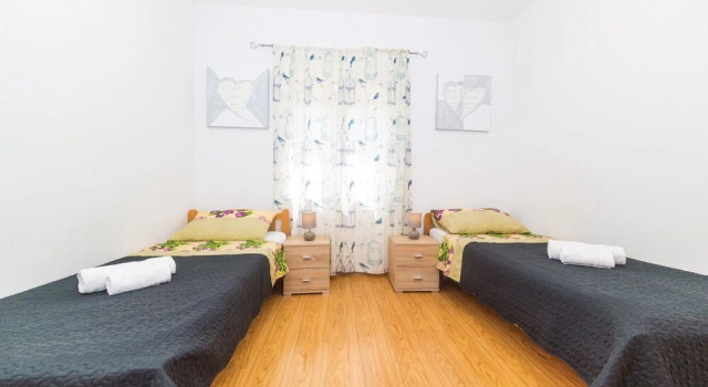 Nice Home in Kastel Stari With Wifi and 3 Bedrooms