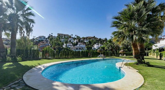 Апартаменты с 3 комнатами Ar23 - Holiday Flat, Puerto Banus by Roomservices