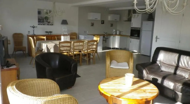 Gîte Belle-et-Houllefort, 5 pièces, 10 personnes - FR-1-376-104, Đặt Khách sạn Belle-et-Houllefort 