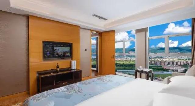 Номер Deluxe Century Garden Hotel
