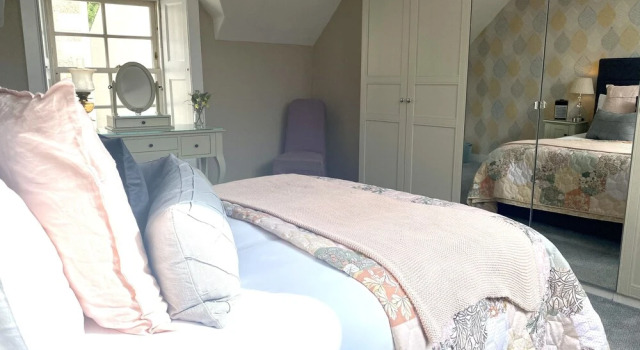 Charming Cardoon Cottage in Beautiful Village