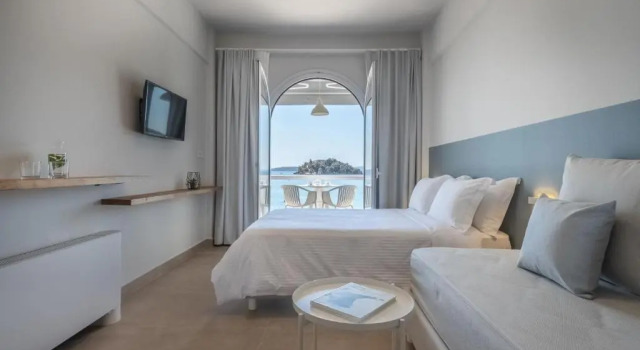 Апартаменты с видом на море Nellys Apartments