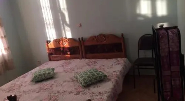 Julis House, Book Hotel Batumi 
