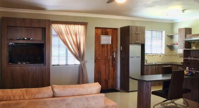 Lions View Villa, Kwantu Game Reserve, Buchen Sie Hotel Sidbury Ostkap