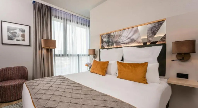 Полулюкс Leonardo Royal Hotel Barcelona Fira