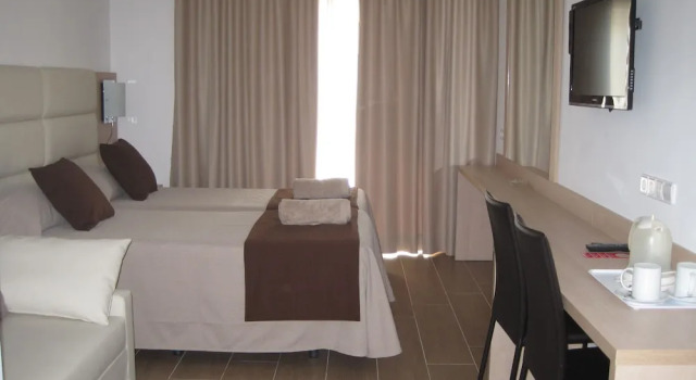 Номер Superior Hostal La Cigüeña