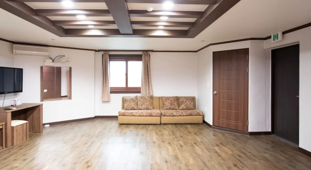Dogo Elim Hotel, Prenota Hotel Dongchang Gyeonggi-do