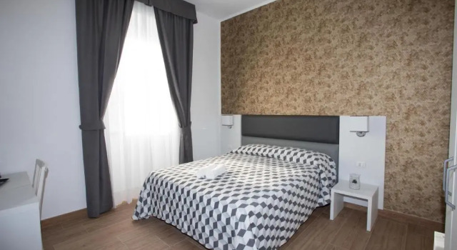 Guesthouse Porto di Roma, Забронировать Гостевой дом Отели Чивитавеккья с парковкой, Парковка
