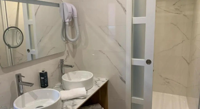 Двухместный номер Comfort Brit Hotel Le Royal - Troyes