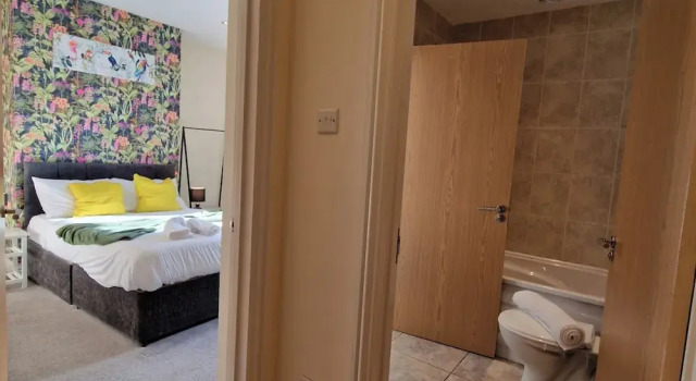Kenilworth Modern Apartment With 2 Bedrooms, Забронировать Апартаменты/квартира Отели Уорикшир с парковкой, Парковка
