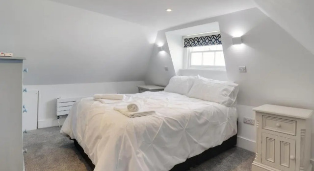 Master accommodation suite 4 attic room