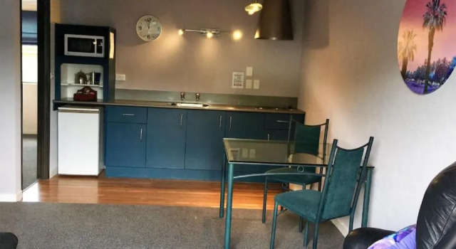 Номер Deluxe c 1 комнатой Hacienda Motor Lodge