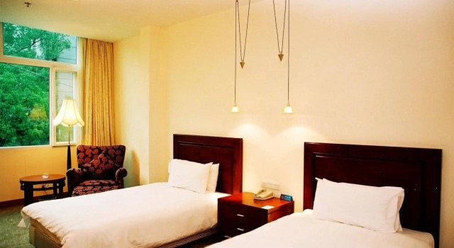 Enshi Asian Hotel, Prenota Hotel Enshi Prefecture Cina