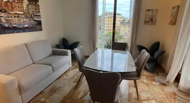 WELCOME RIVIERA -TORRE DAVORIO APPARTAMENTO 126 mq piuterrazzo25 mq - totalmente rinnovato- 250m dal centro - parcheggio a pagamento 20 euro al giorno da prenotare in anticipo salvo dispo -parking at 20 euro per day to be booked in advance if available, Забронировать Апартаменты/квартира Отели Рапалло с парковкой, Парковка