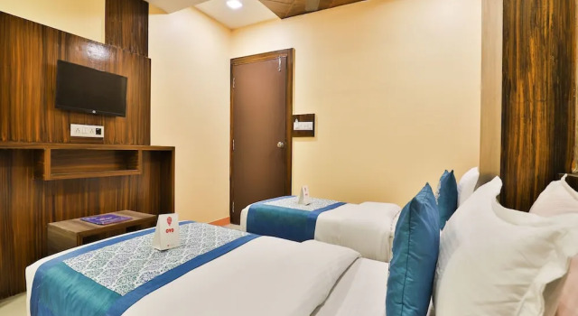 OYO 12196 Hotel Mayur Park Residency, Rezerwuj Hotel Hotele w Gujarat ze śniadaniem, Śniadanie