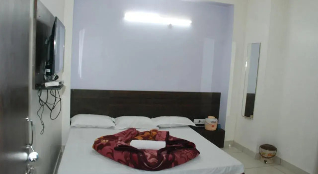 Hotel Chouhan Paradise Ajmer, Rezerwuj Hotel Hotele w Rajasthan z parkingiem, Parking