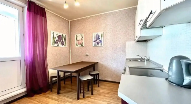 Relax Apart on Molodezhnaya Street 68, Buchen Sie Ferienwohnung Hotels in Oblast Moskau mit Parkplatz, Parkplätze