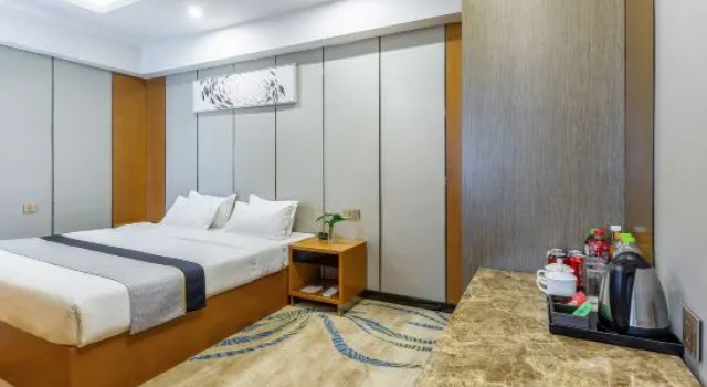 Люкс Deluxe Binyue Hotel (Zaozhuang High Speed Railway Station)