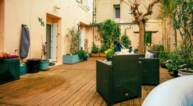 Vila Patio Valros